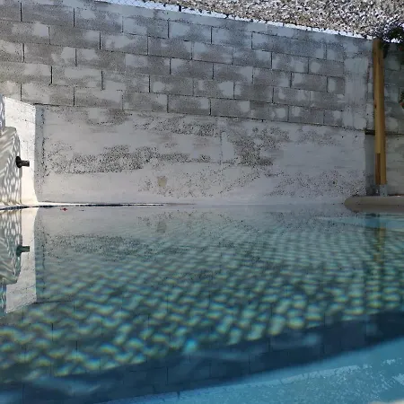 Mas De Gaussel Cabrieres (Herault)